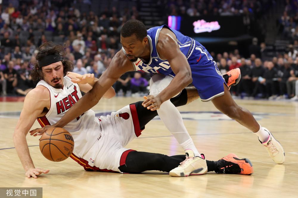 个能攻能守 个能攻能守