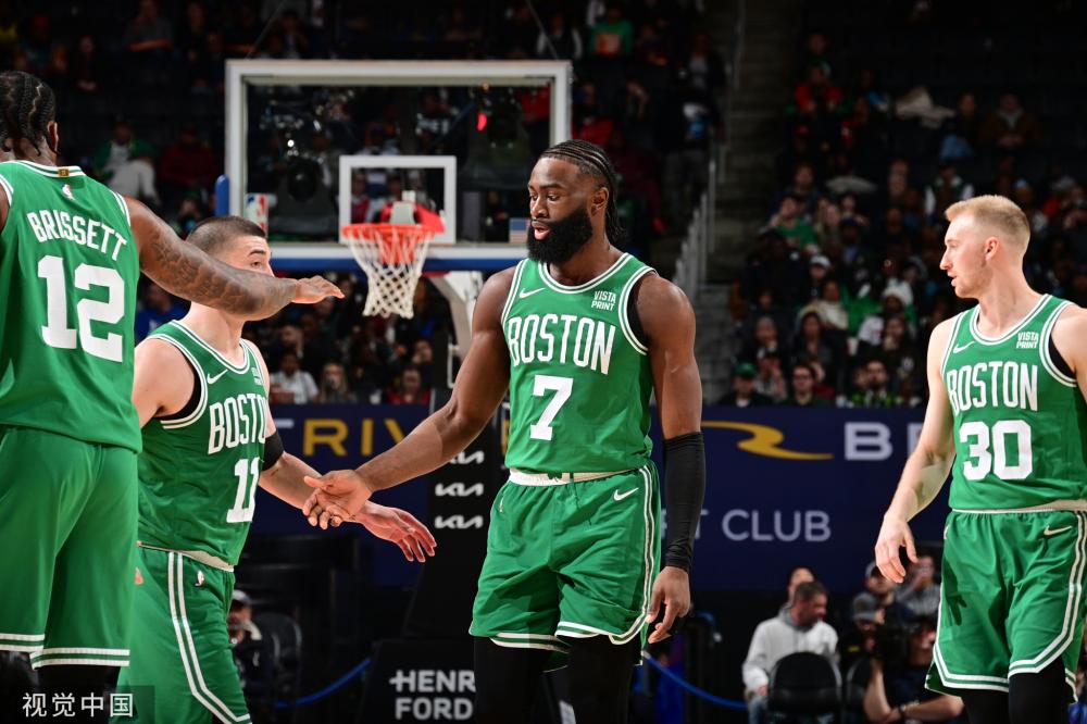 使得他们在 使得他们在